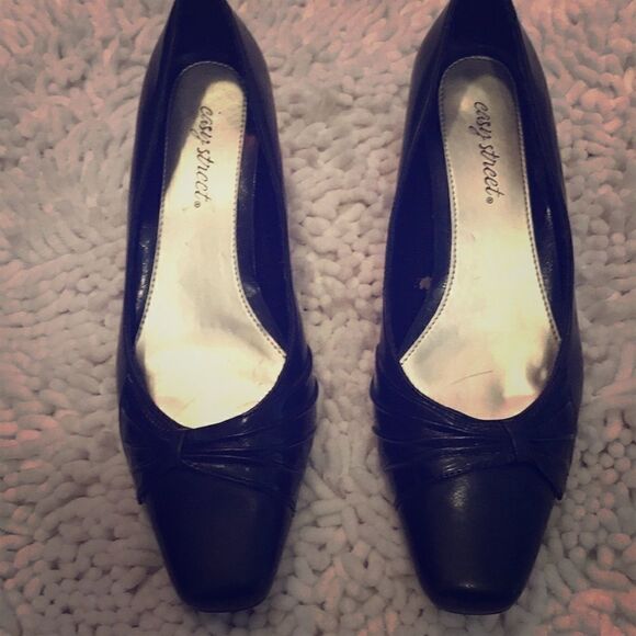 Easy street Black pumps size 8 nice for business - Picture 1 of 7